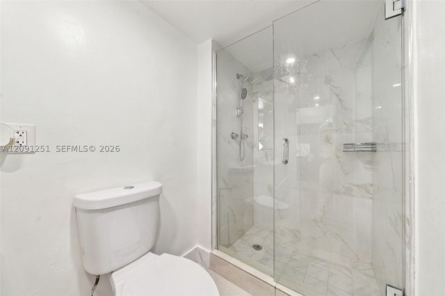 1055 NE 144th St, North Miami, FL 33161
