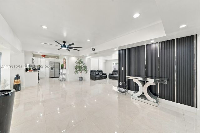 1055 NE 144th St, North Miami, FL 33161