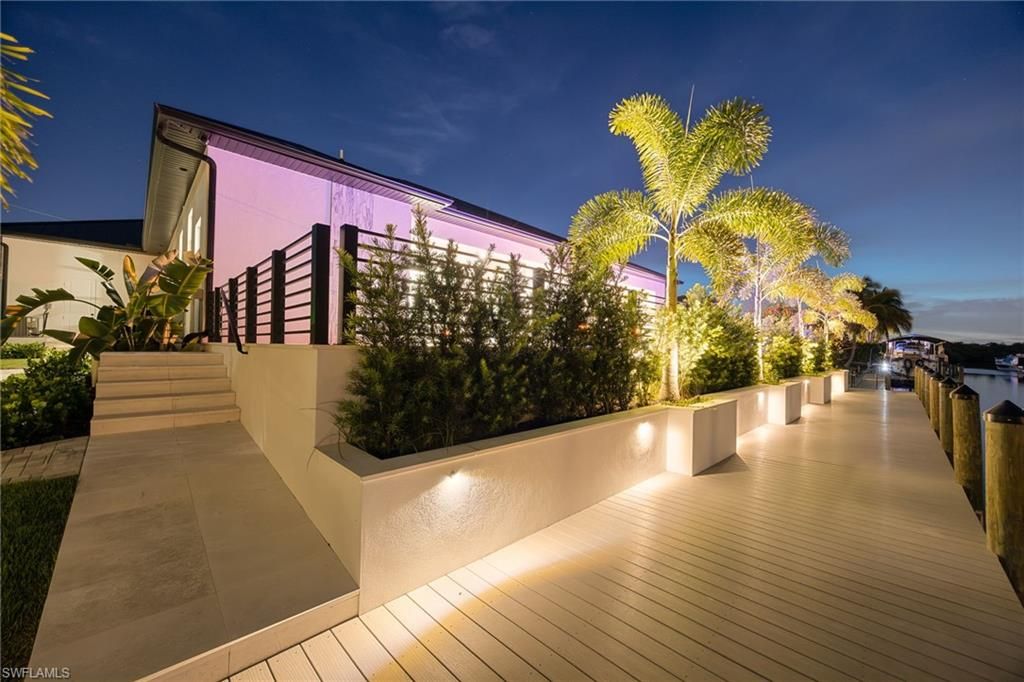 111 Montrose DR, FORT MYERS, FL 33919 — photo 3