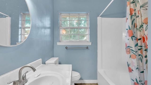 8 E Sharon Circle, Ringgold, GA 30736