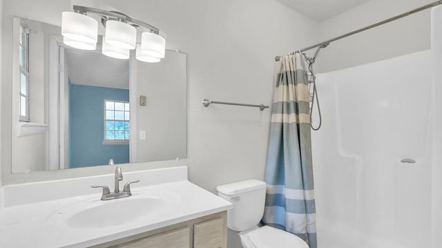 8 E Sharon Circle, Ringgold, GA 30736