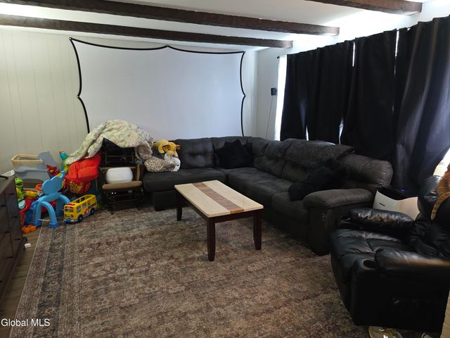 40 Frost Place, Albany, NY 12205