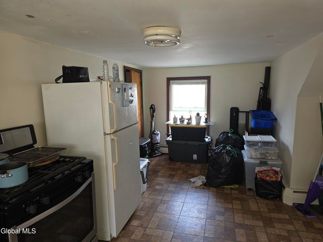 40 Frost Place, Albany, NY 12205