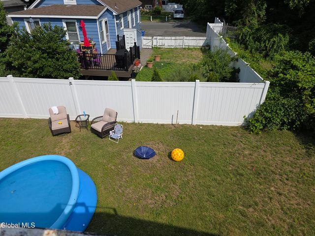 40 Frost Place, Albany, NY 12205