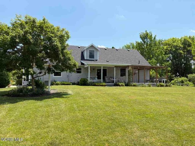 1460 Scott Road, Swanton, OH 43558