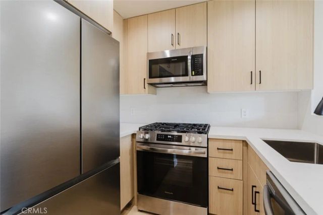 425 W Lomita Avenue, Glendale, CA 91204