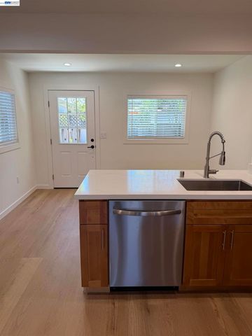 74 78 Palana Ct, Walnut Creek, CA 94595