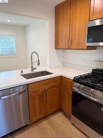 74 78 Palana Ct, Walnut Creek, CA 94595