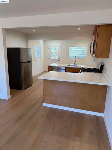 74 78 Palana Ct, Walnut Creek, CA 94595