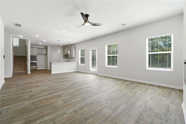 16 River Walk Farm Parkway, Covington, GA 30014