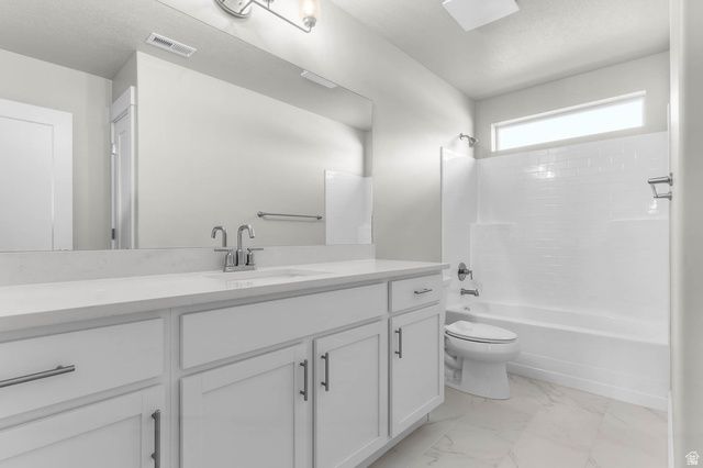 3826 W 2350 N, Clinton, UT 84015