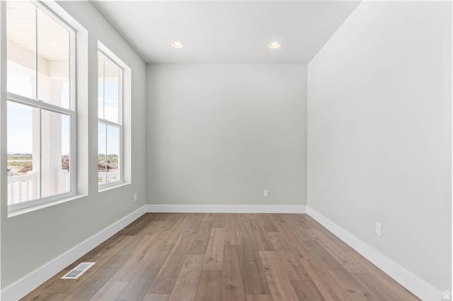 3826 W 2350 N, Clinton, UT 84015