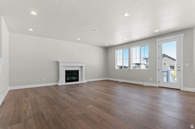 3826 W 2350 N, Clinton, UT 84015