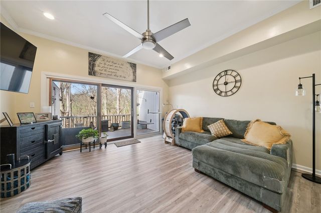 520 Carriage Cir, Pennsbury, PA 15205