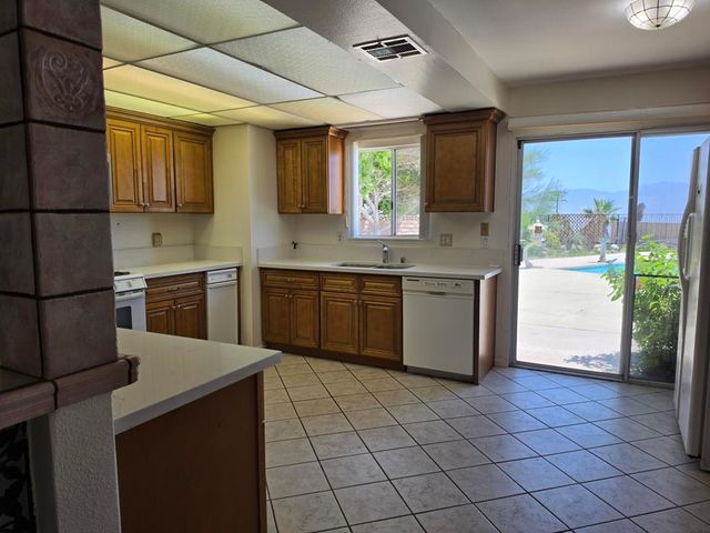 9032 Puesta Del Sol, Desert Hot Springs, CA 92240