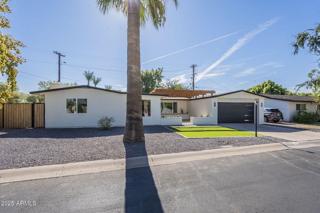 47 Spur Circle, Scottsdale, AZ 85251