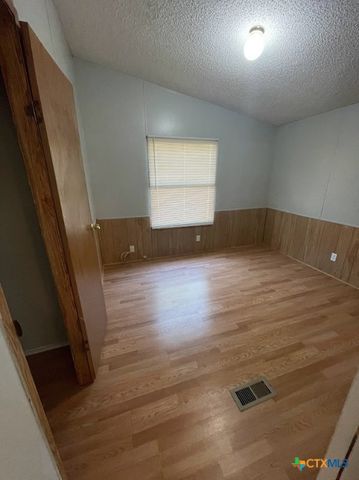 621 Buck Trail, Canyon Lake, TX 78133