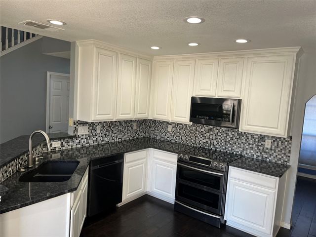 4421 Lodestone Lane, Fort Worth, TX 76123