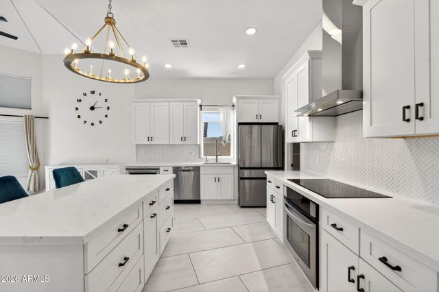 1401 W SANDPIPER Drive, Gilbert, AZ 85233
