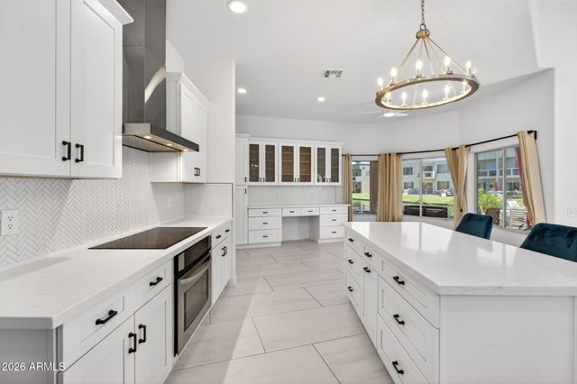 1401 W SANDPIPER Drive, Gilbert, AZ 85233