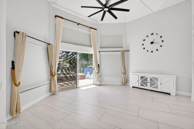 1401 W SANDPIPER Drive, Gilbert, AZ 85233