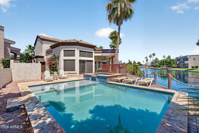 1401 W SANDPIPER Drive, Gilbert, AZ 85233
