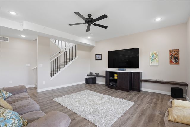 505 Dogwood Ln, Tiffin, IA 52340