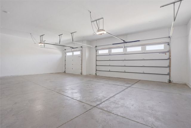 505 Dogwood Ln, Tiffin, IA 52340