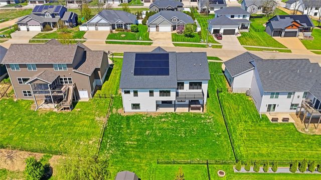 505 Dogwood Ln, Tiffin, IA 52340