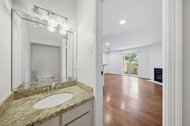 2120 El Paseo Street 2901, Houston, TX 77054