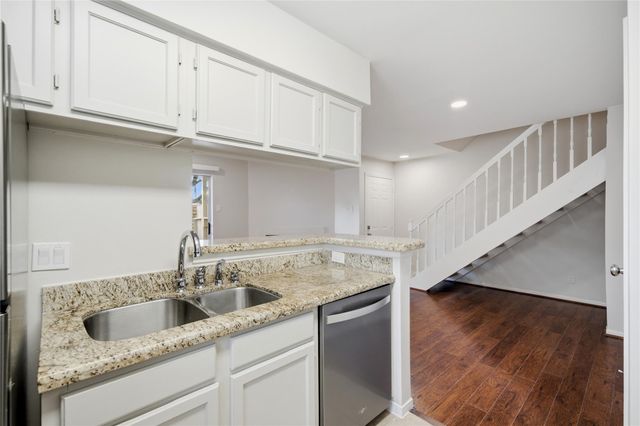 2120 El Paseo Street 2901, Houston, TX 77054