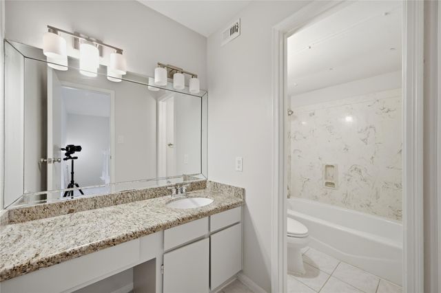 2120 El Paseo Street 2901, Houston, TX 77054