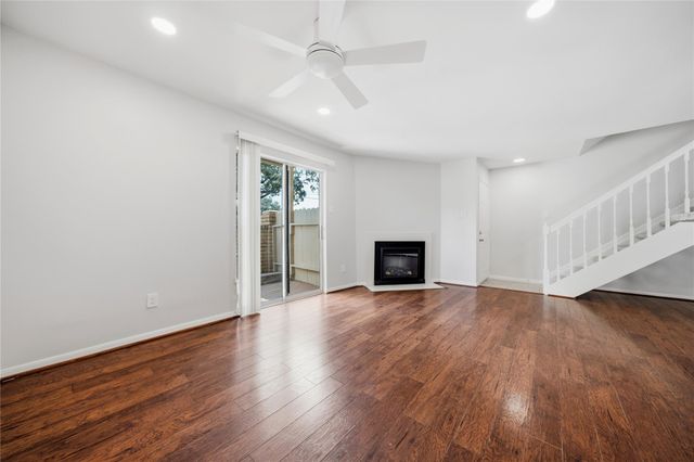2120 El Paseo Street 2901, Houston, TX 77054