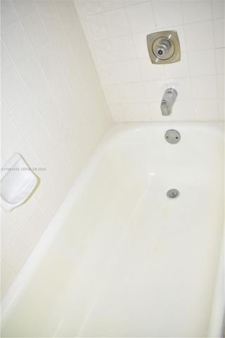 9201 Sunrise Lakes Blvd 308, Sunrise, FL 33322