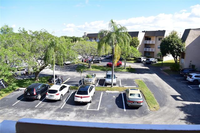 9201 Sunrise Lakes Blvd 308, Sunrise, FL 33322