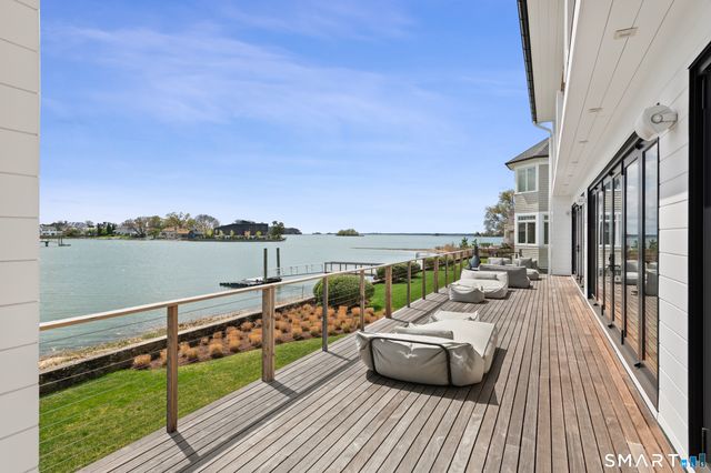 4 Little Cove Lane, Greenwich, CT 06870