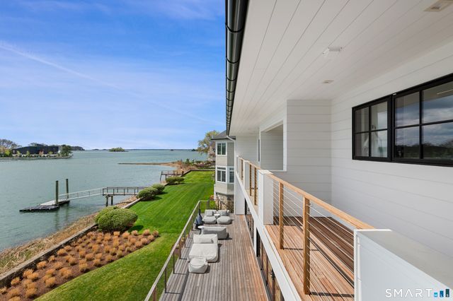 4 Little Cove Lane, Greenwich, CT 06870