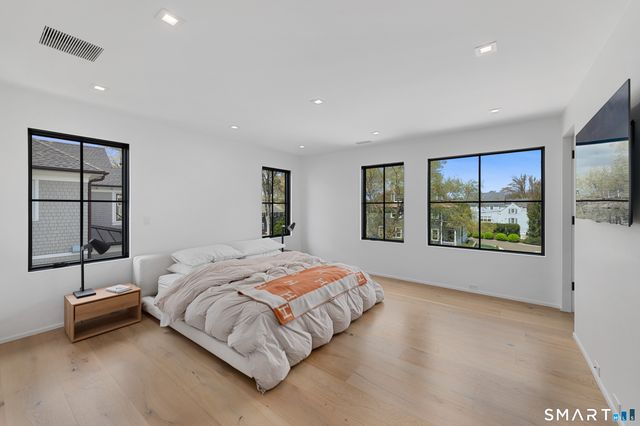 4 Little Cove Lane, Greenwich, CT 06870