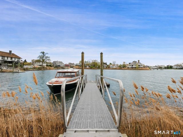 4 Little Cove Lane, Greenwich, CT 06870