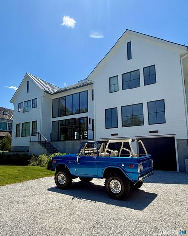 4 Little Cove Lane, Greenwich, CT 06870