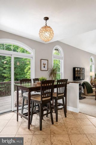 9 COVENTRY LN, Hopewell, NJ 08525