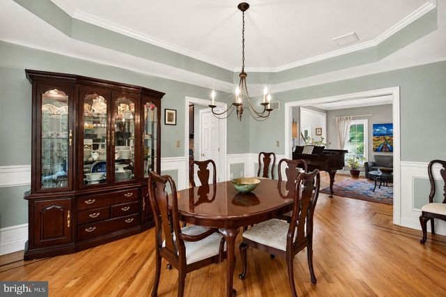 9 COVENTRY LN, Hopewell, NJ 08525