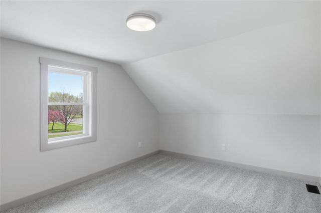 2210 Vine Street, Eau Claire, WI 54703