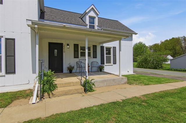 2210 Vine Street, Eau Claire, WI 54703