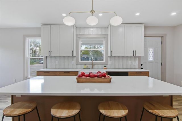2210 Vine Street, Eau Claire, WI 54703