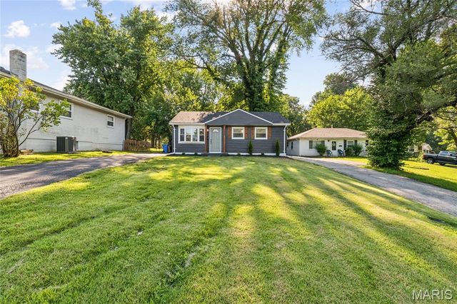 1830 Washington Street, Florissant, MO 63033