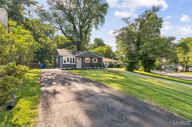 1830 Washington Street, Florissant, MO 63033