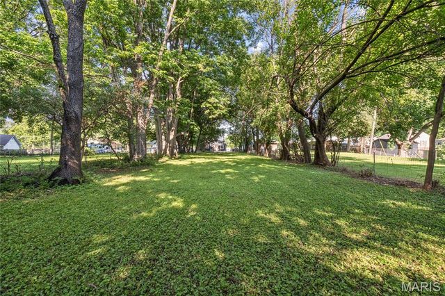 1830 Washington Street, Florissant, MO 63033