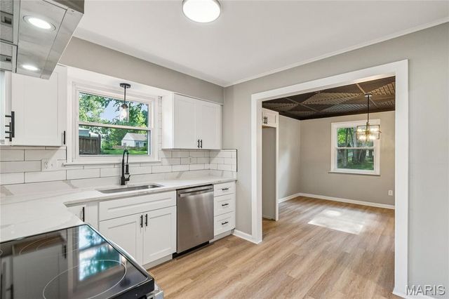 1830 Washington Street, Florissant, MO 63033