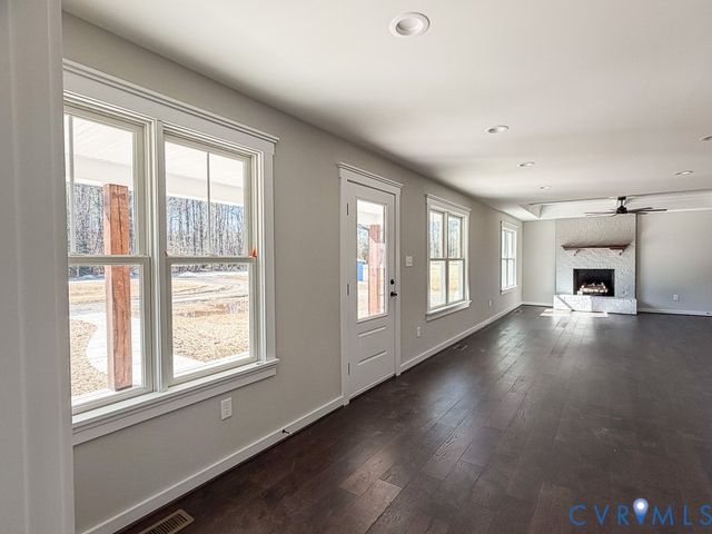 11092 Old Ridge Rd, Doswell, VA 23047